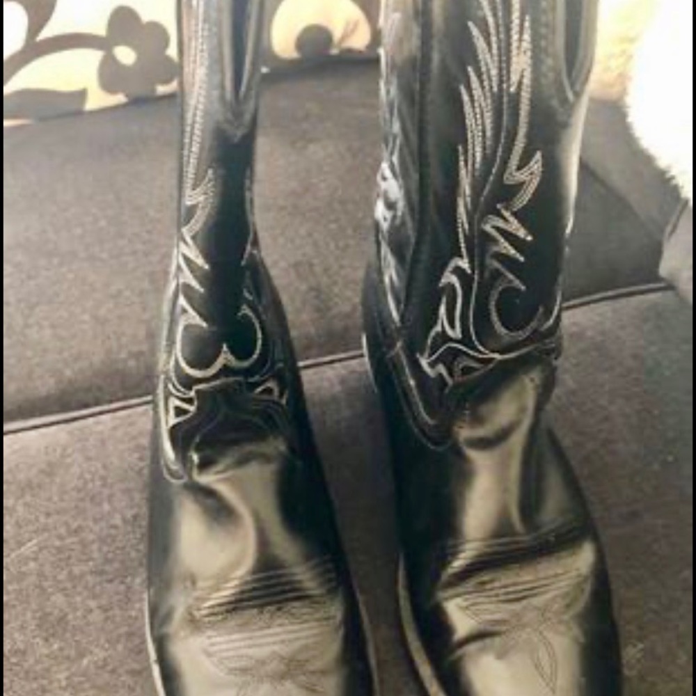 Black Laredo boots